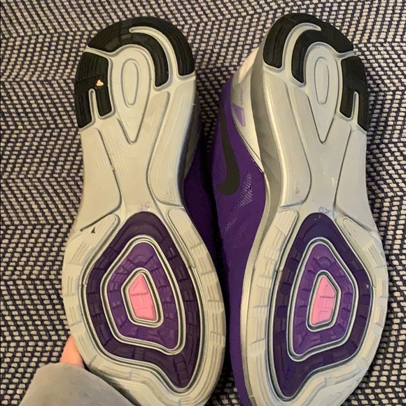 Nike Purple Tennis Shoes - Picture 3 of 3